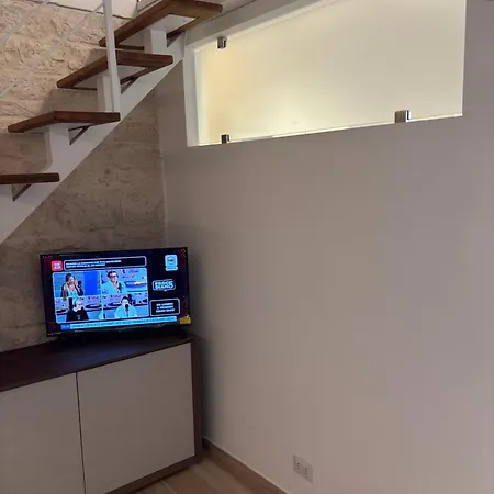 Castello Domus جيوفيناتسو